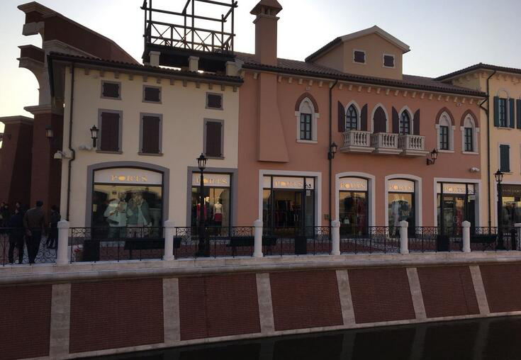 外墻窗套線(xiàn)條